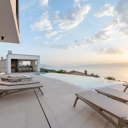 Amazing Villa In Labin With Sauna, Private Pool Villa